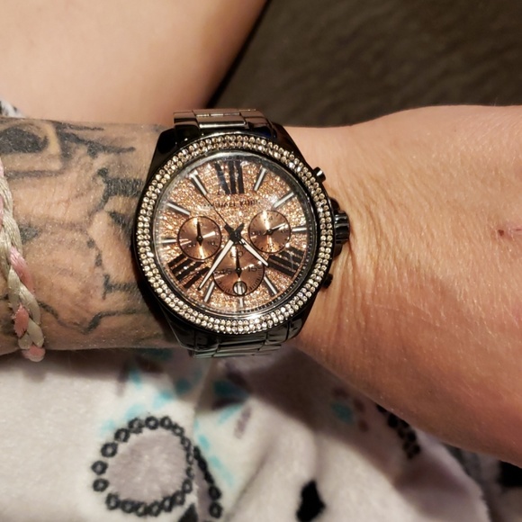 Michael Kors Womand Watch - Picture 5 of 5